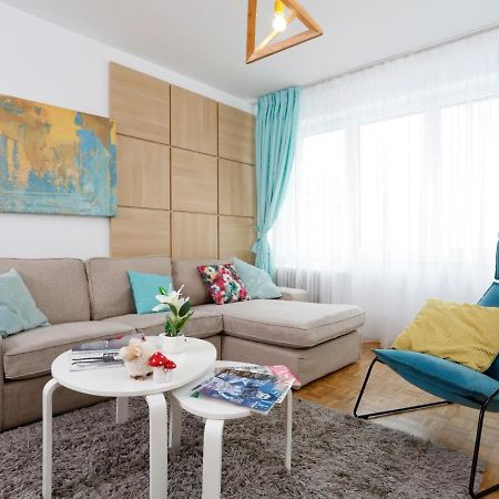 Lovely 2 Bedroom Apartment Near Old Town Бухарест Екстер'єр фото